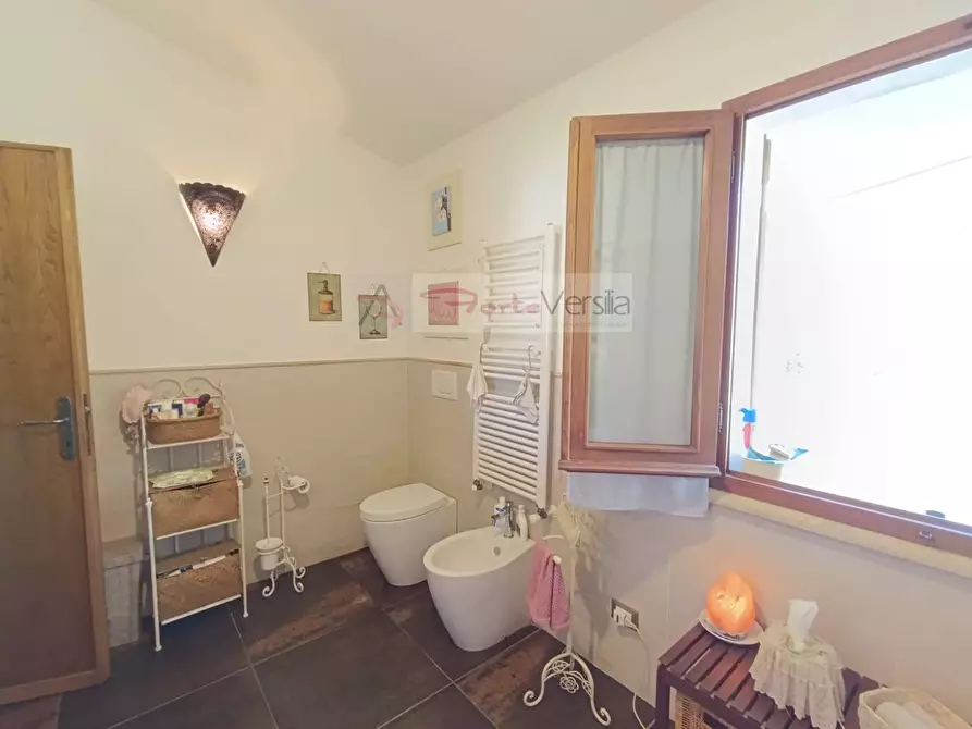 Immagine 18 di Villa in vendita  a Pietrasanta