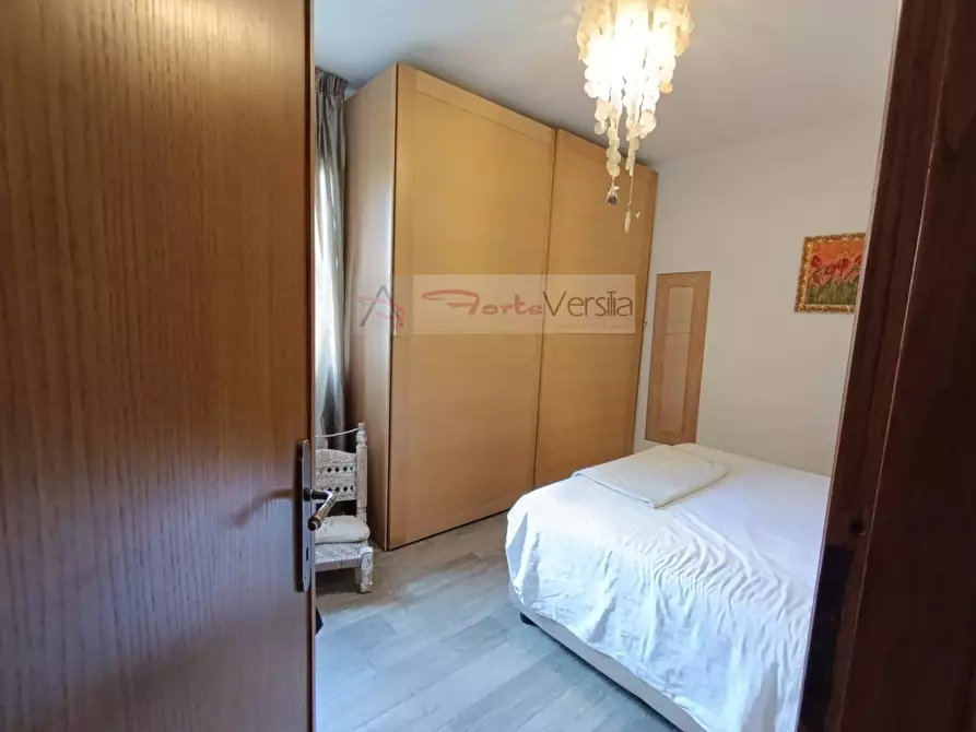 Immagine 27 di Villa in vendita  a Pietrasanta