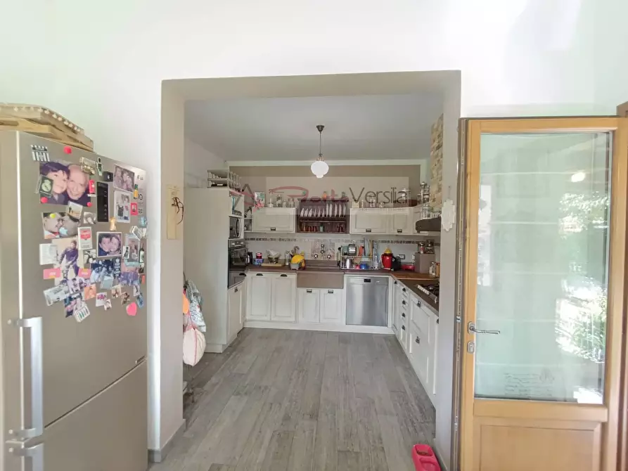 Immagine 10 di Villa in vendita  a Pietrasanta