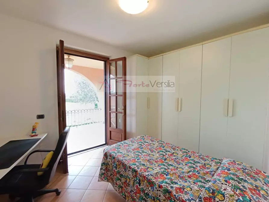 Immagine 54 di Villa in vendita  a Montignoso