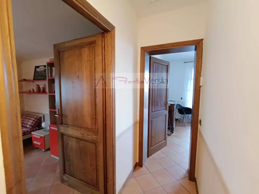 Immagine 45 di Villa in vendita  a Montignoso