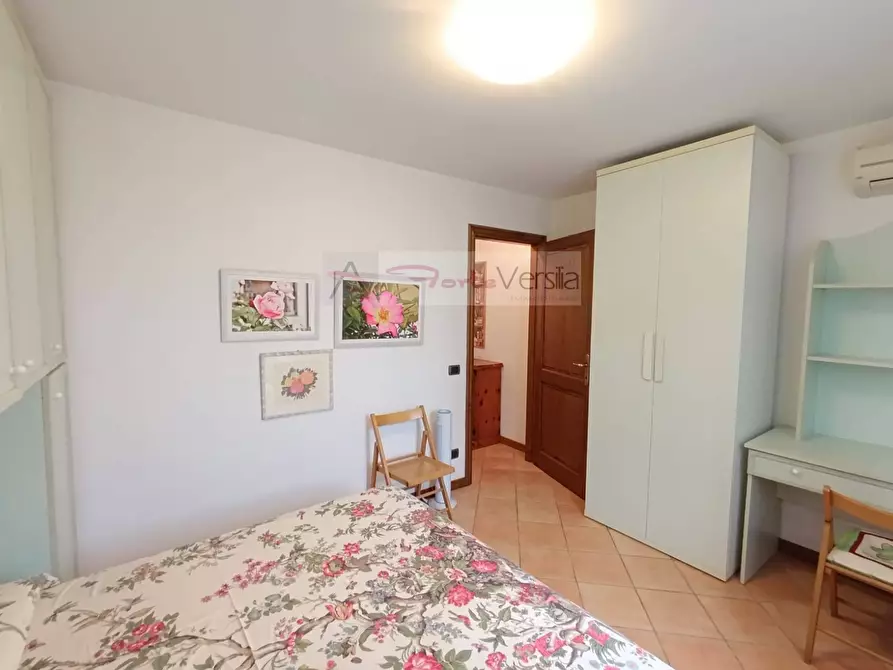 Immagine 34 di Villa in vendita  a Montignoso