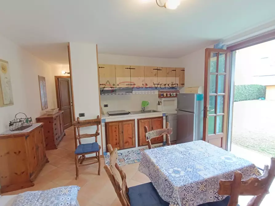 Immagine 28 di Villa in vendita  a Montignoso