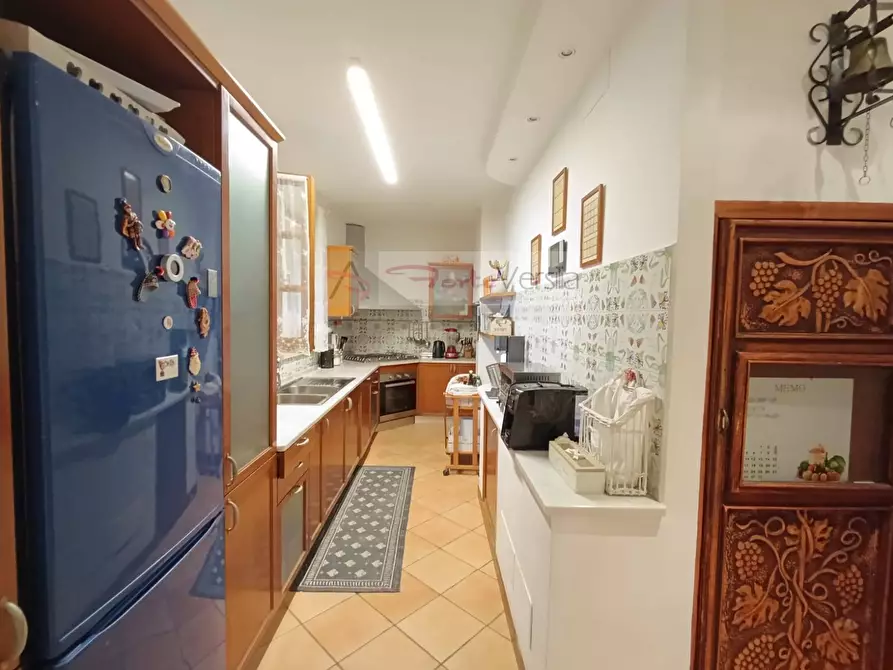 Immagine 6 di Villa in vendita  a Montignoso