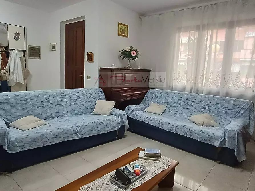 Immagine 5 di Villetta a schiera in vendita  a Forte Dei Marmi