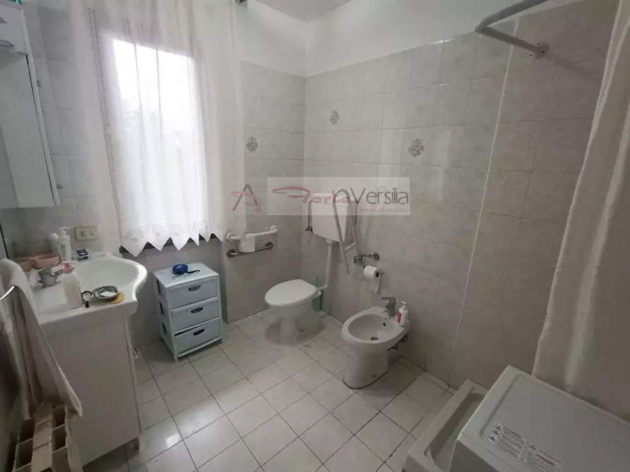 Immagine 8 di Villetta a schiera in vendita  a Forte Dei Marmi