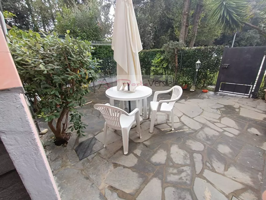 Immagine 11 di Villetta a schiera in vendita  a Forte Dei Marmi