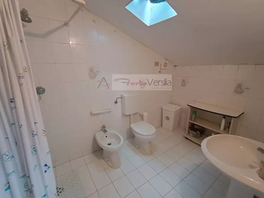 Immagine 25 di Villetta a schiera in vendita  a Forte Dei Marmi