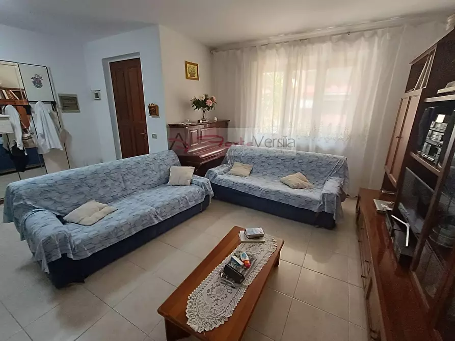 Immagine 3 di Villetta a schiera in vendita  a Forte Dei Marmi