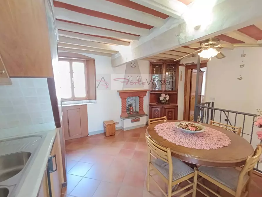 Immagine 23 di Casa semindipendente in vendita  a Pietrasanta