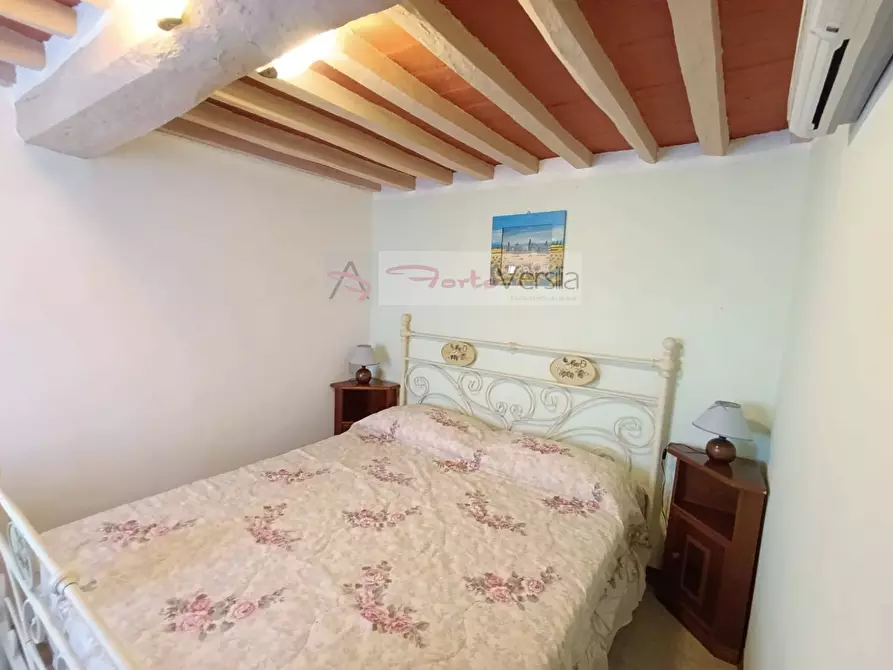 Immagine 26 di Casa semindipendente in vendita  a Pietrasanta