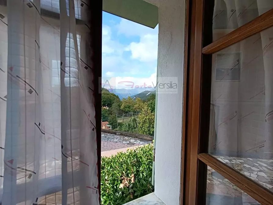 Immagine 28 di Casa semindipendente in vendita  a Pietrasanta