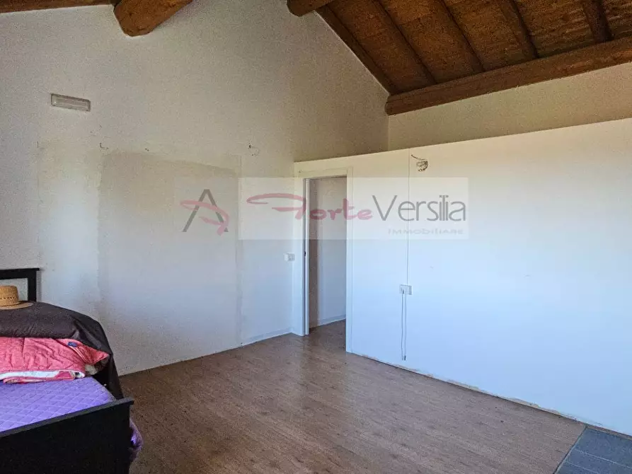 Immagine 18 di Rustico / casale in vendita  a Caorso