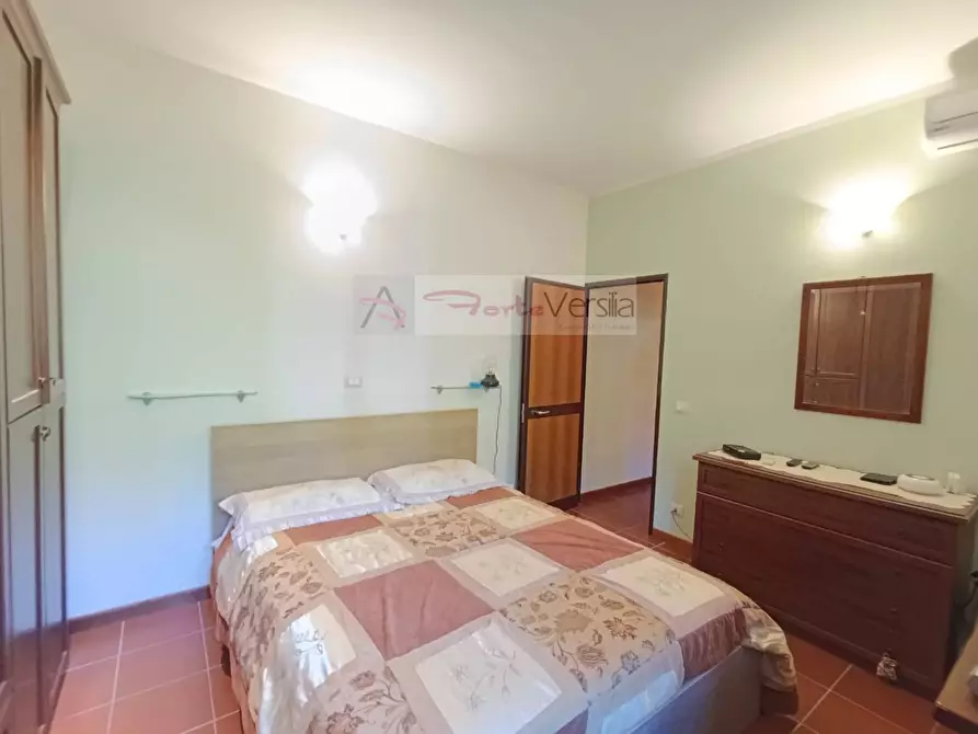 Immagine 17 di Casa indipendente in vendita  a Pietrasanta