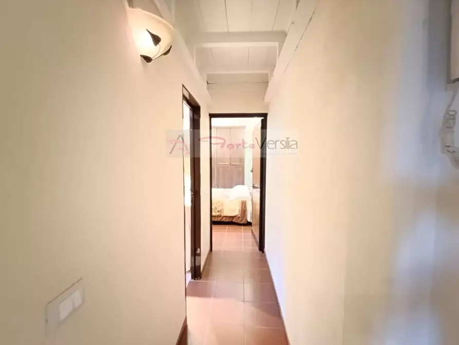 Immagine 8 di Casa indipendente in vendita  a Pietrasanta