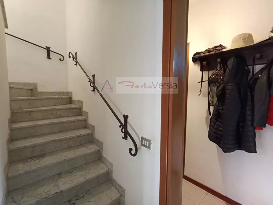 Immagine 11 di Villetta a schiera in vendita  a Forte Dei Marmi