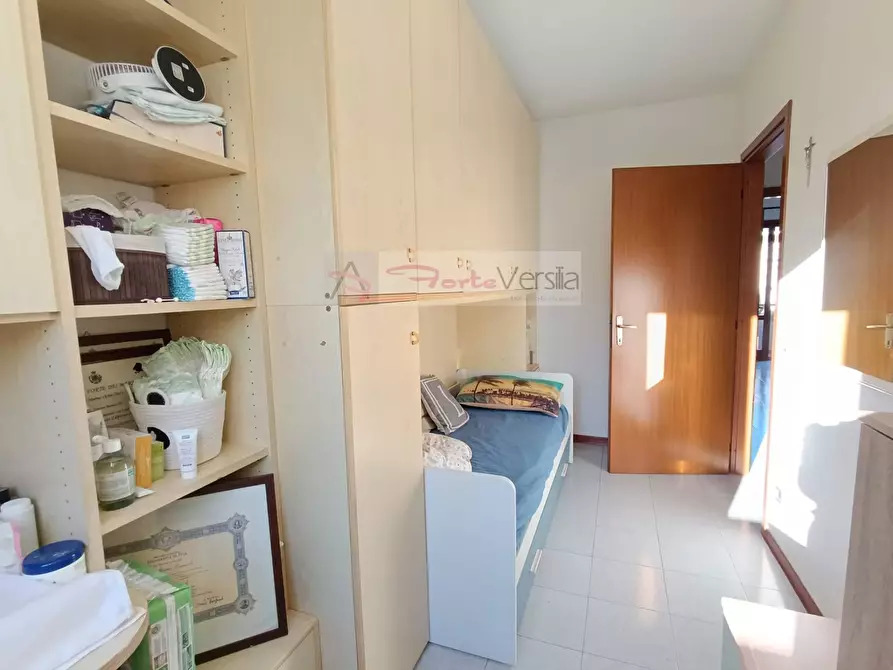 Immagine 26 di Villetta a schiera in vendita  a Forte Dei Marmi