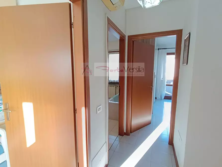 Immagine 14 di Villetta a schiera in vendita  a Forte Dei Marmi