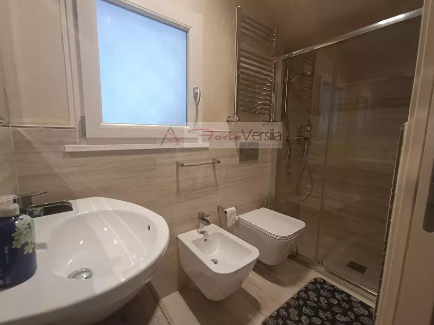 Immagine 11 di Villa in vendita  a Forte Dei Marmi