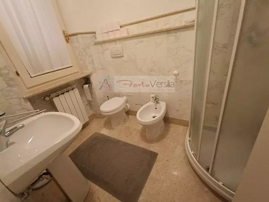 Immagine 26 di Villetta a schiera in vendita  a Seravezza