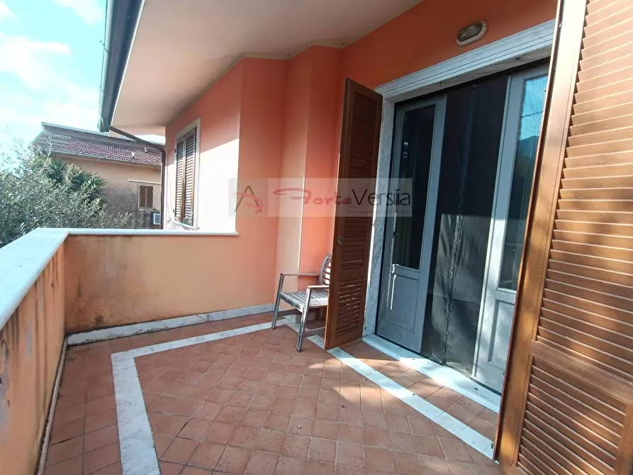 Immagine 28 di Villetta a schiera in vendita  a Seravezza