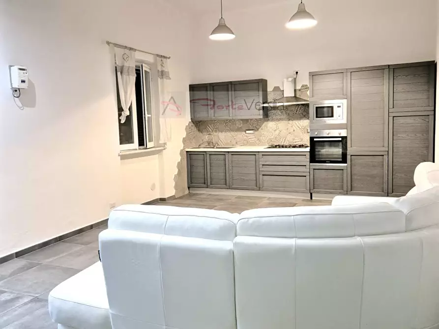 Immagine 4 di Villa in vendita  a Carrara