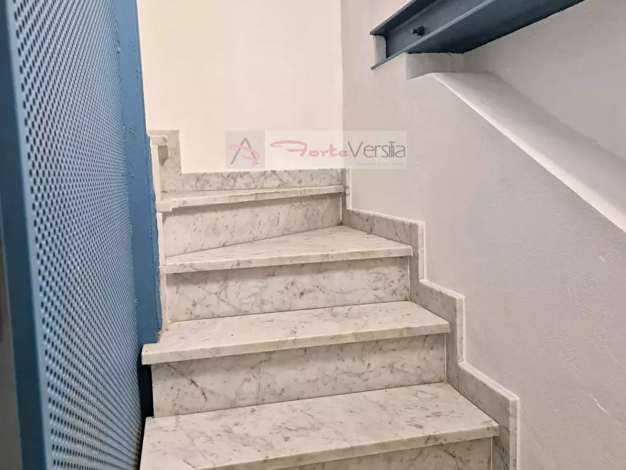 Immagine 5 di Villa in vendita  a Carrara