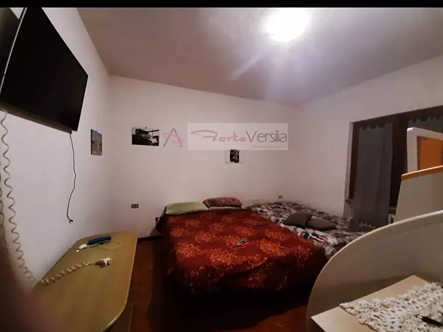 Immagine 8 di Casa semindipendente in vendita  a Montignoso