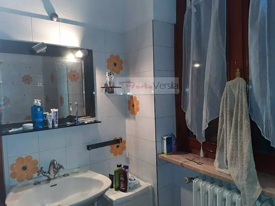 Immagine 12 di Casa semindipendente in vendita  a Montignoso