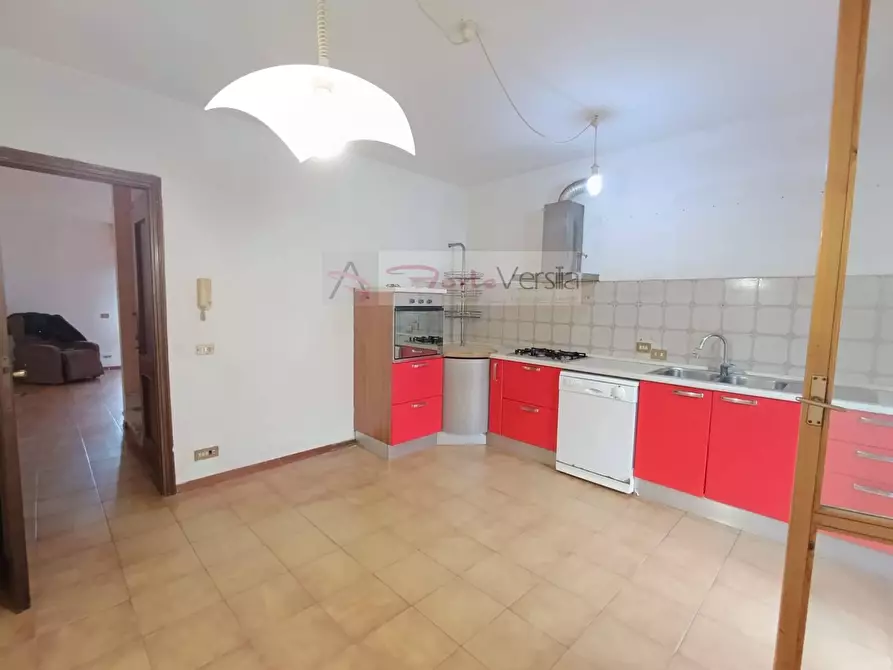 Immagine 12 di Villetta a schiera in vendita  a Pietrasanta