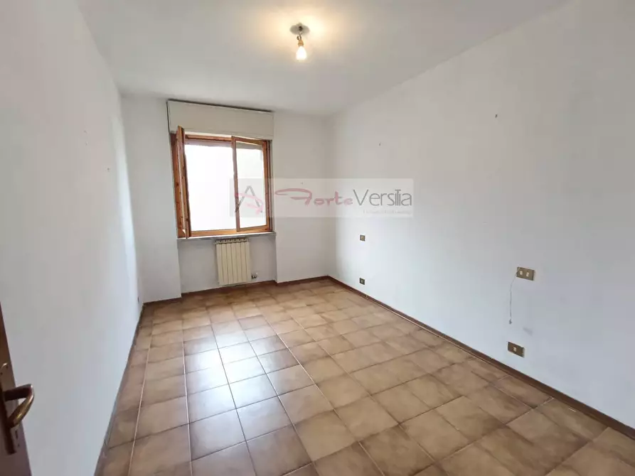 Immagine 21 di Villetta a schiera in vendita  a Pietrasanta