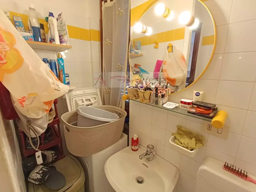 Immagine 5 di Villa in vendita  a Montignoso