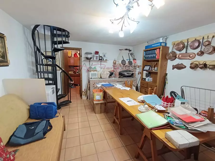 Immagine 7 di Villa in vendita  a Montignoso