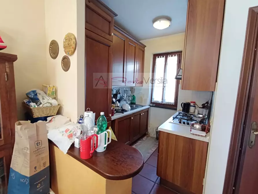 Immagine 3 di Villa in vendita  a Montignoso