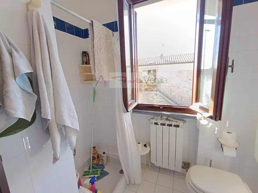 Immagine 16 di Villa in vendita  a Montignoso