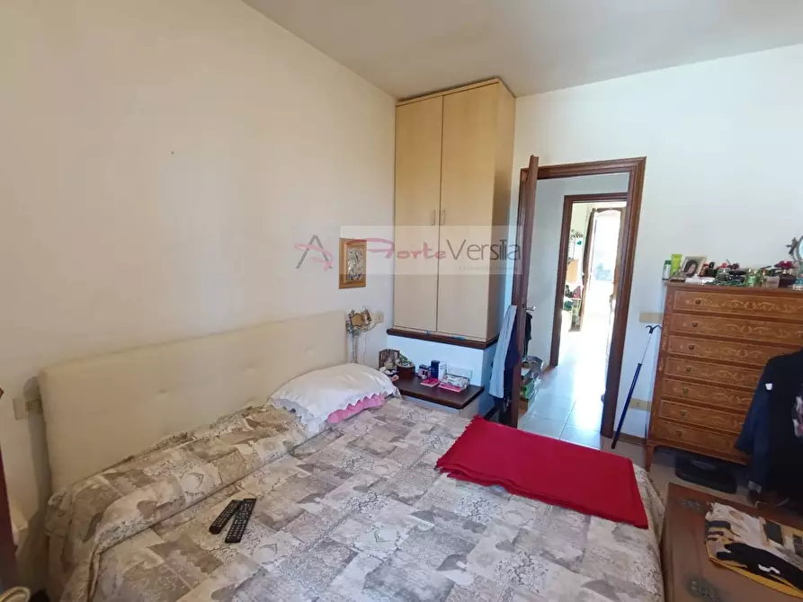 Immagine 19 di Villa in vendita  a Montignoso