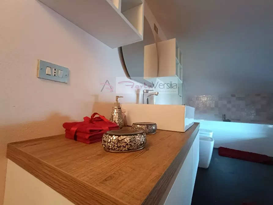 Immagine 11 di Villetta a schiera in vendita  a Carrara