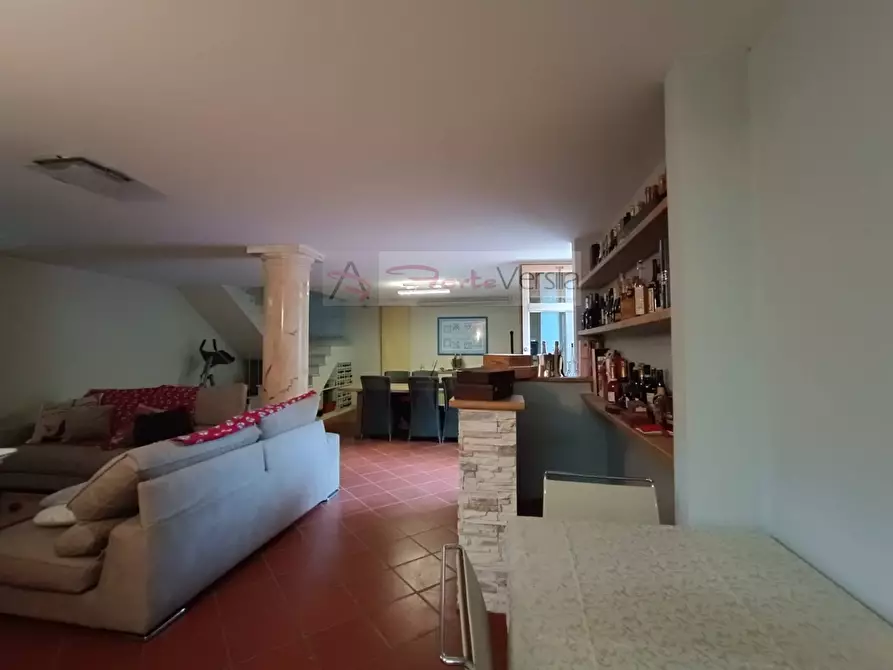 Immagine 8 di Villetta a schiera in vendita  a Carrara