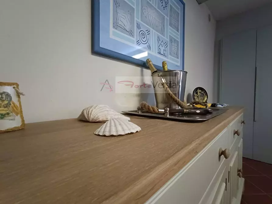 Immagine 9 di Villetta a schiera in vendita  a Carrara