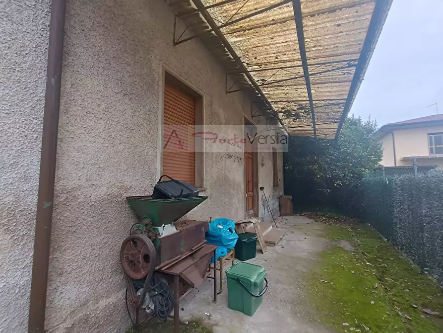Immagine 5 di Villa in vendita  a Montignoso