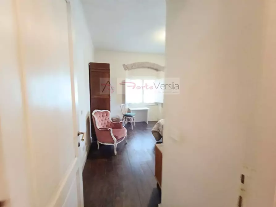 Immagine 34 di Appartamento in vendita  a Pietrasanta