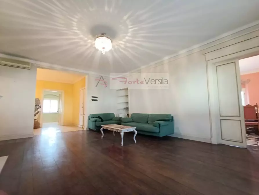 Immagine 7 di Appartamento in vendita  a Pietrasanta