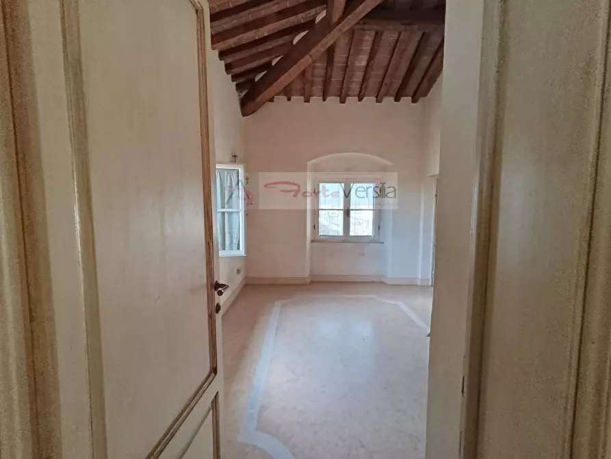 Immagine 16 di Appartamento in vendita  a Pietrasanta
