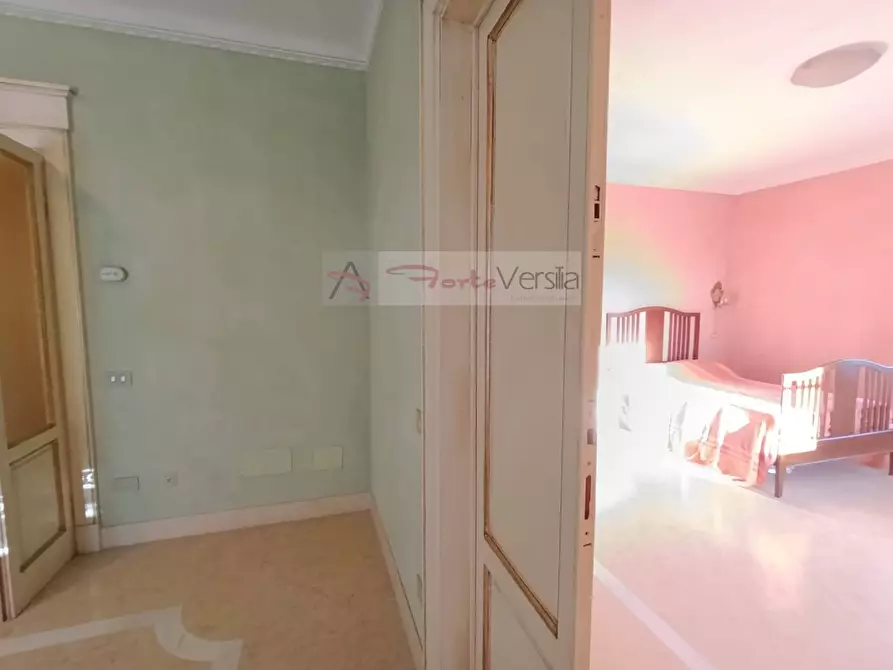 Immagine 21 di Appartamento in vendita  a Pietrasanta