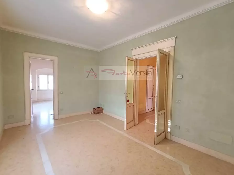 Immagine 19 di Appartamento in vendita  a Pietrasanta