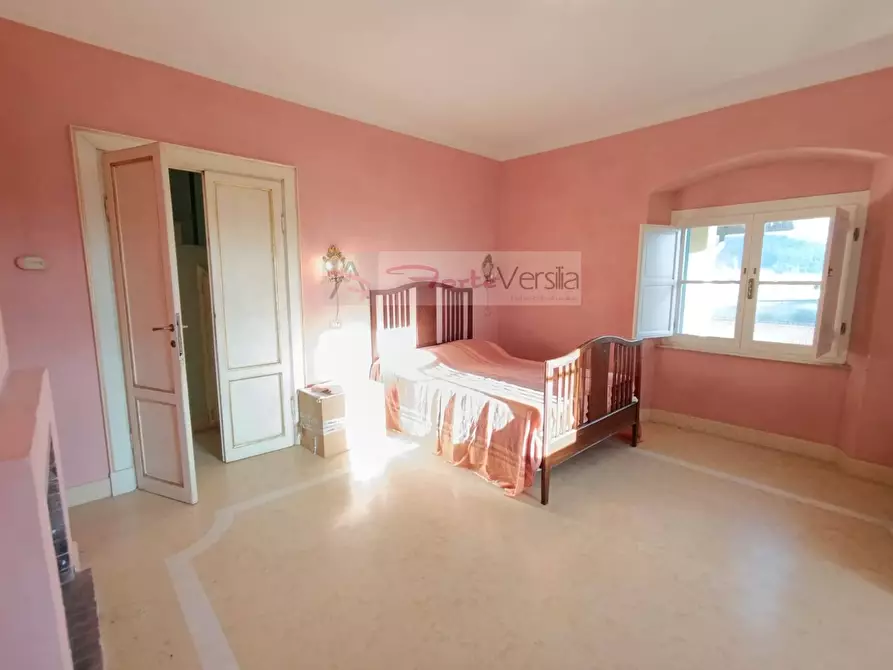 Immagine 22 di Appartamento in vendita  a Pietrasanta