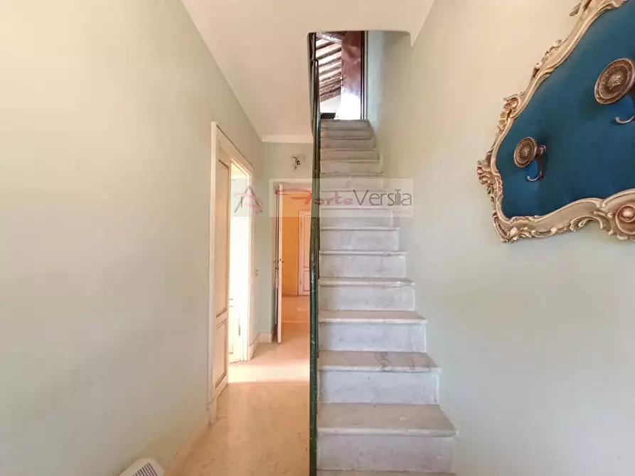 Immagine 27 di Appartamento in vendita  a Pietrasanta