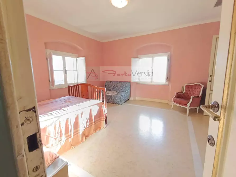 Immagine 25 di Appartamento in vendita  a Pietrasanta