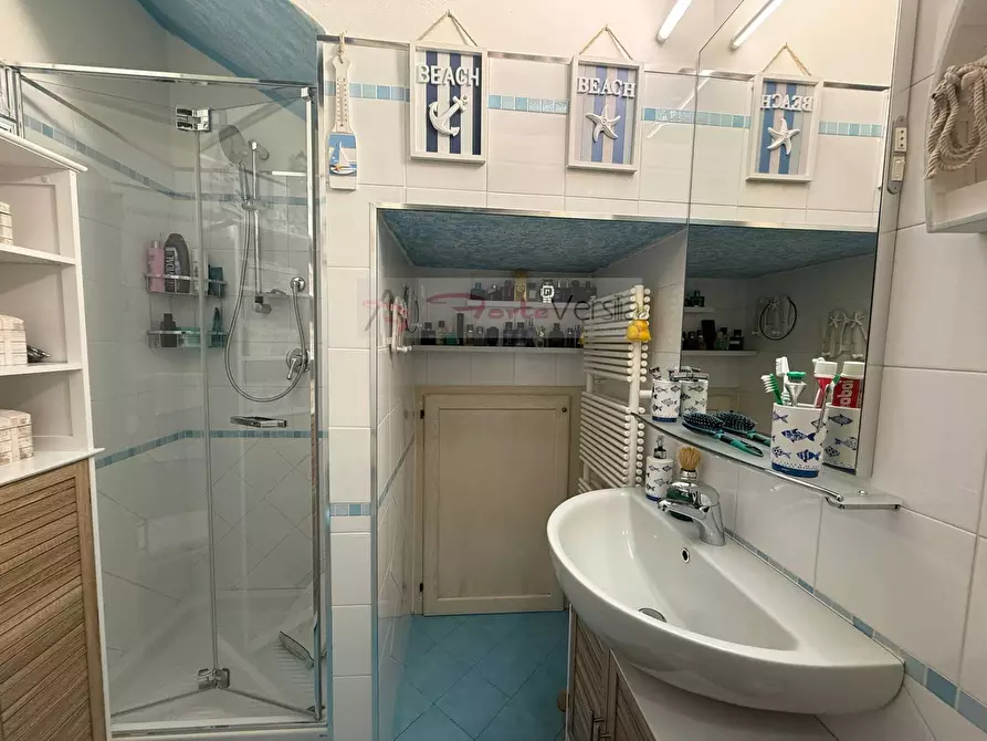 Immagine 12 di Casa semindipendente in vendita  a Seravezza