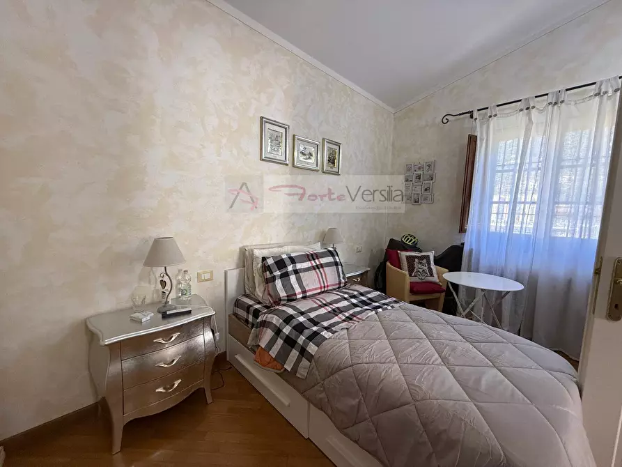 Immagine 16 di Casa semindipendente in vendita  a Seravezza